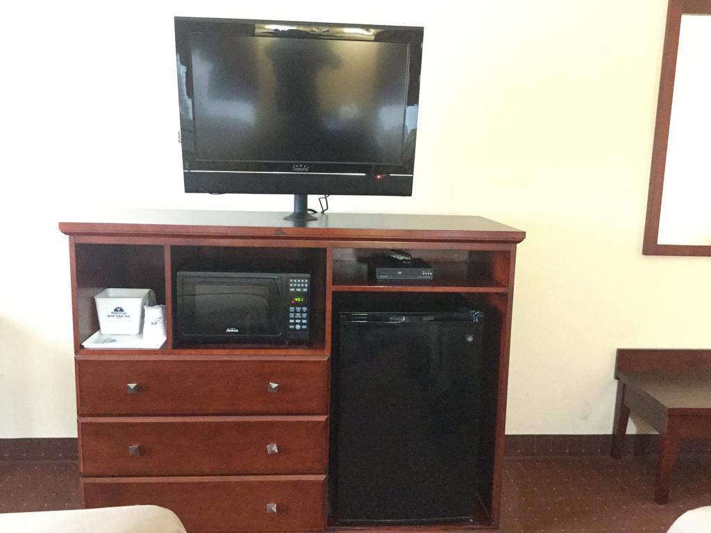Americas Best Value Inn Saint Robert/Fort Leonard Wood Exterior foto